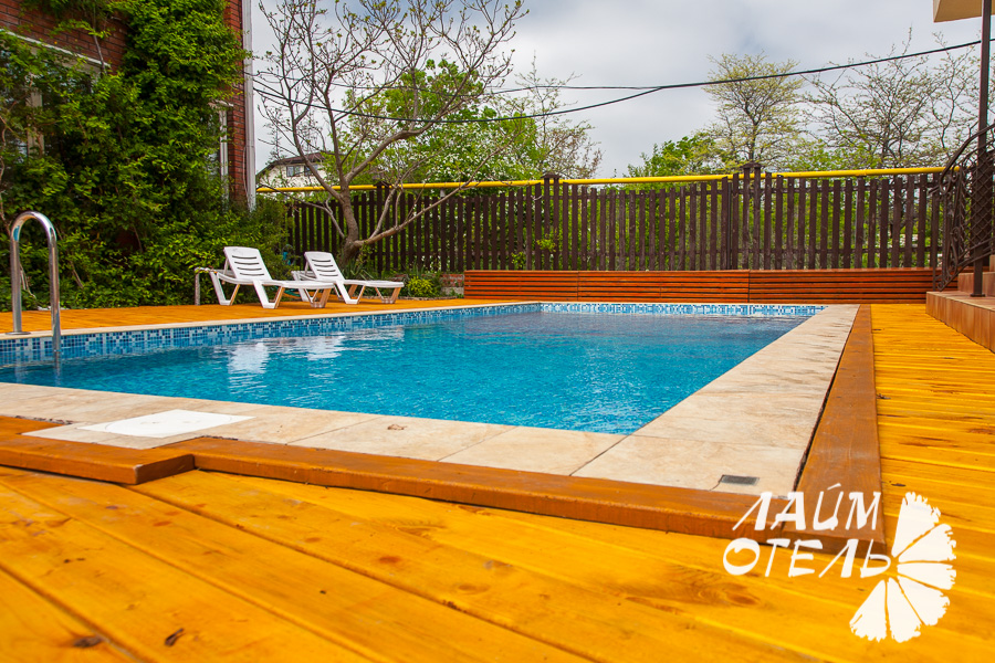 Гостиница "Лайм", Геленджик, бассейн, май 2019