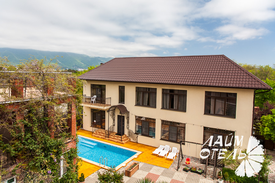 Гостиница "Лайм", Геленджик, Территория, май 2019