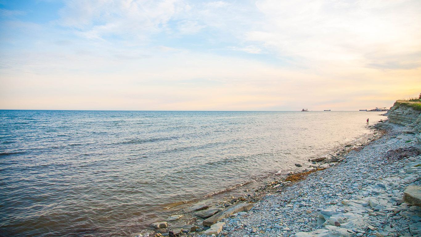 Гостиница "Лайм", Геленджик, пляж