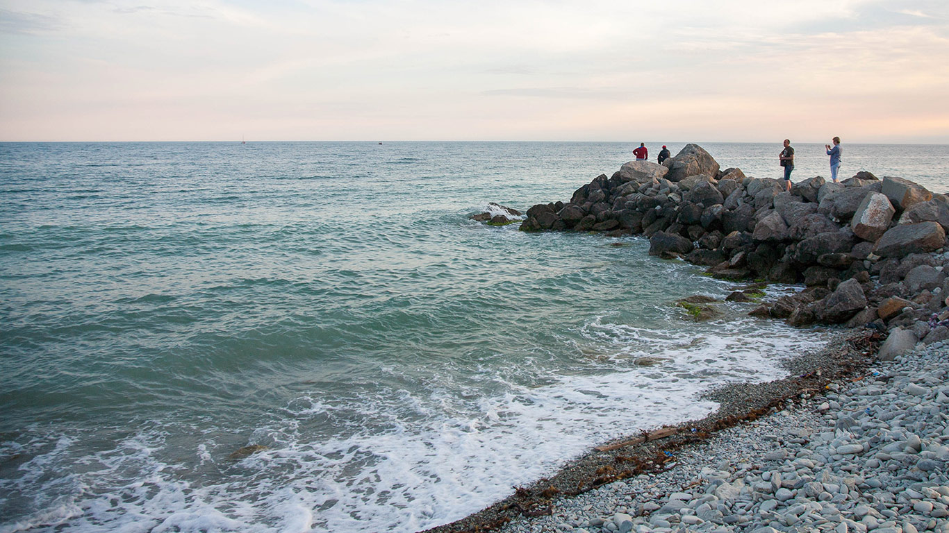 Гостиница "Лайм", Геленджик, пляж